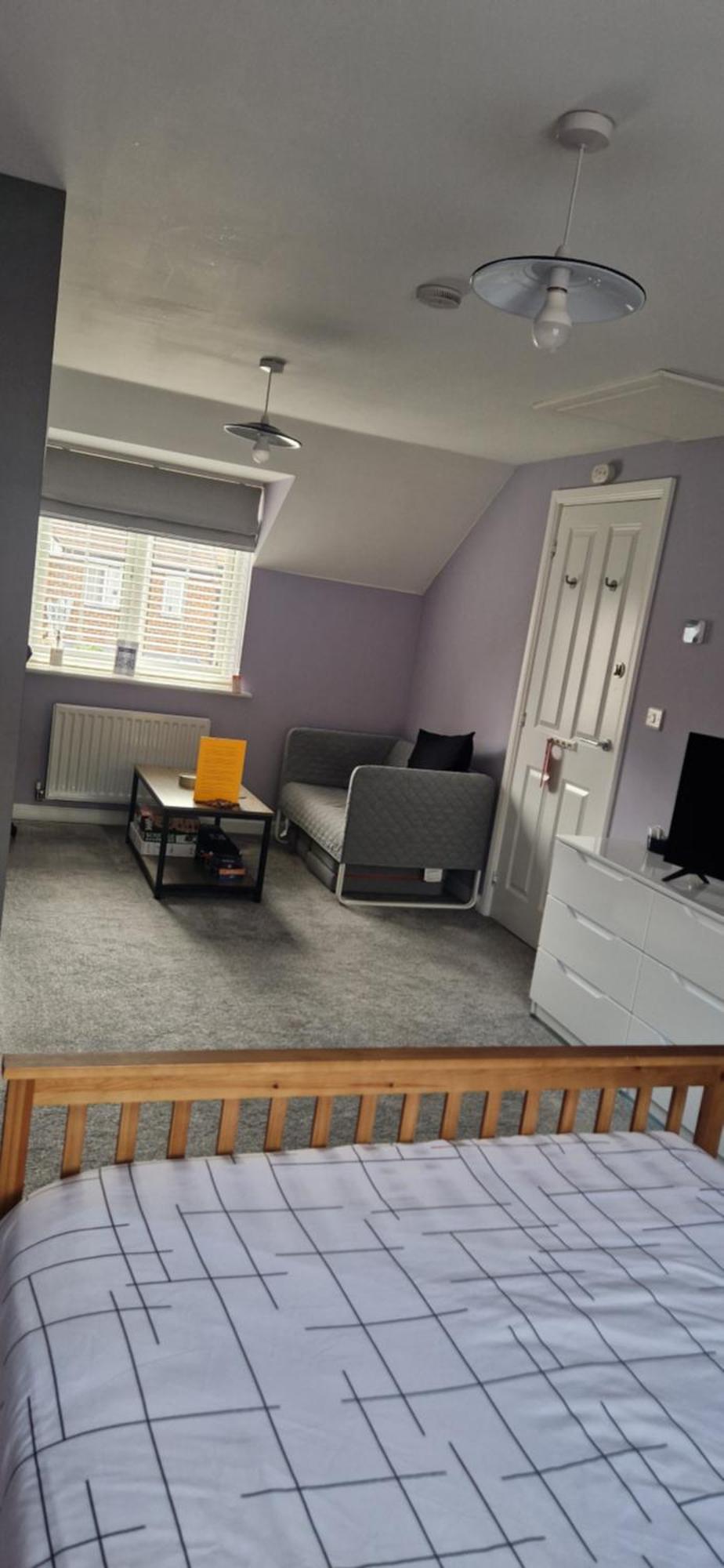 Double B&B Room In Southwater With Private Bathroom And Parking Room photo